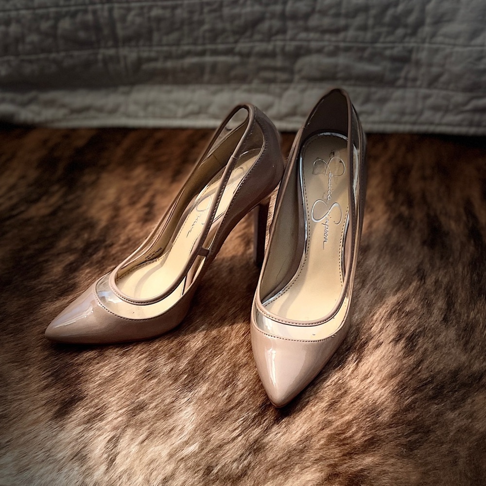 Jessica Simpson Tan/Nude 4in heel.